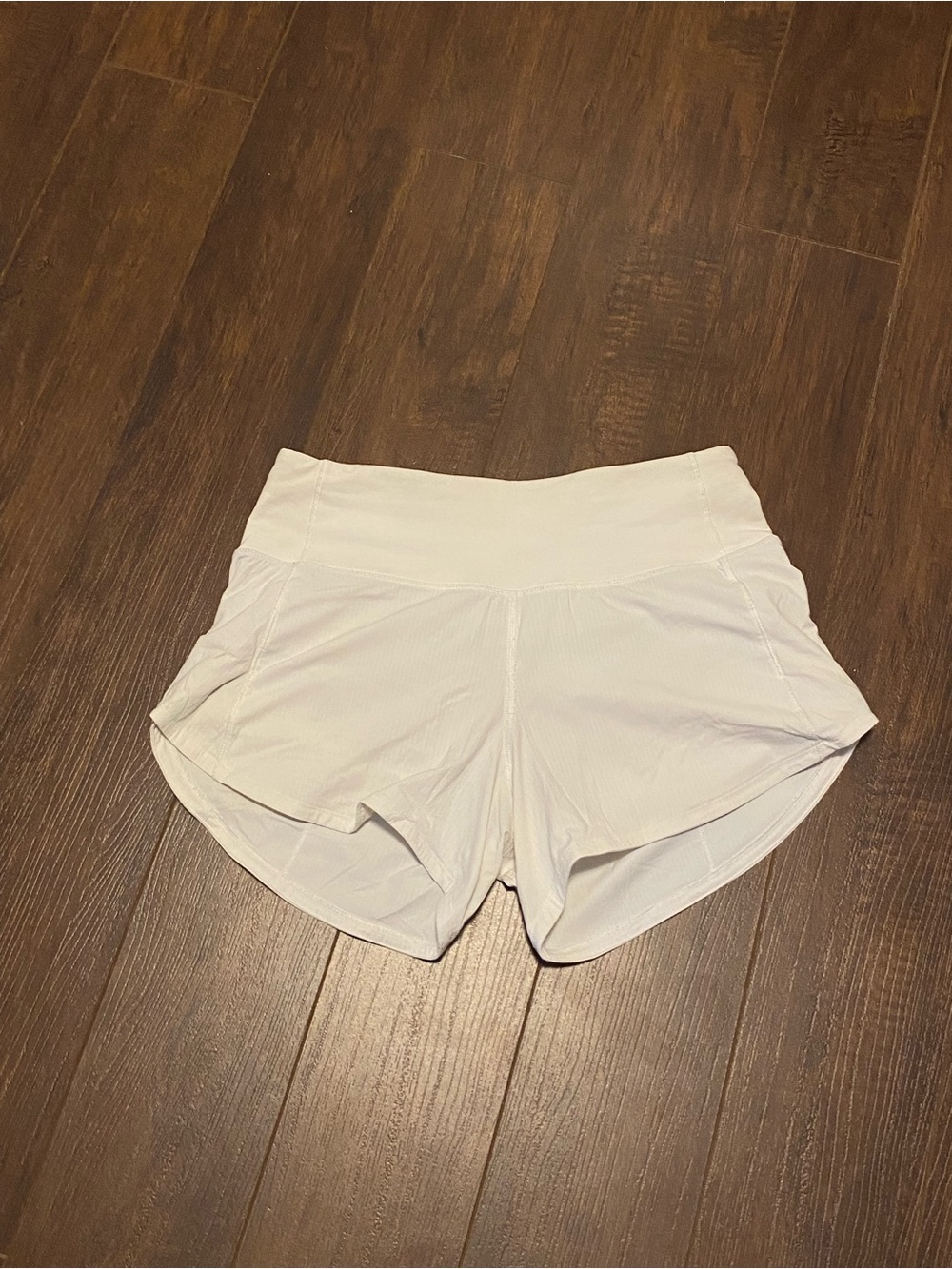 Lululemon White Speed Up Short Tall